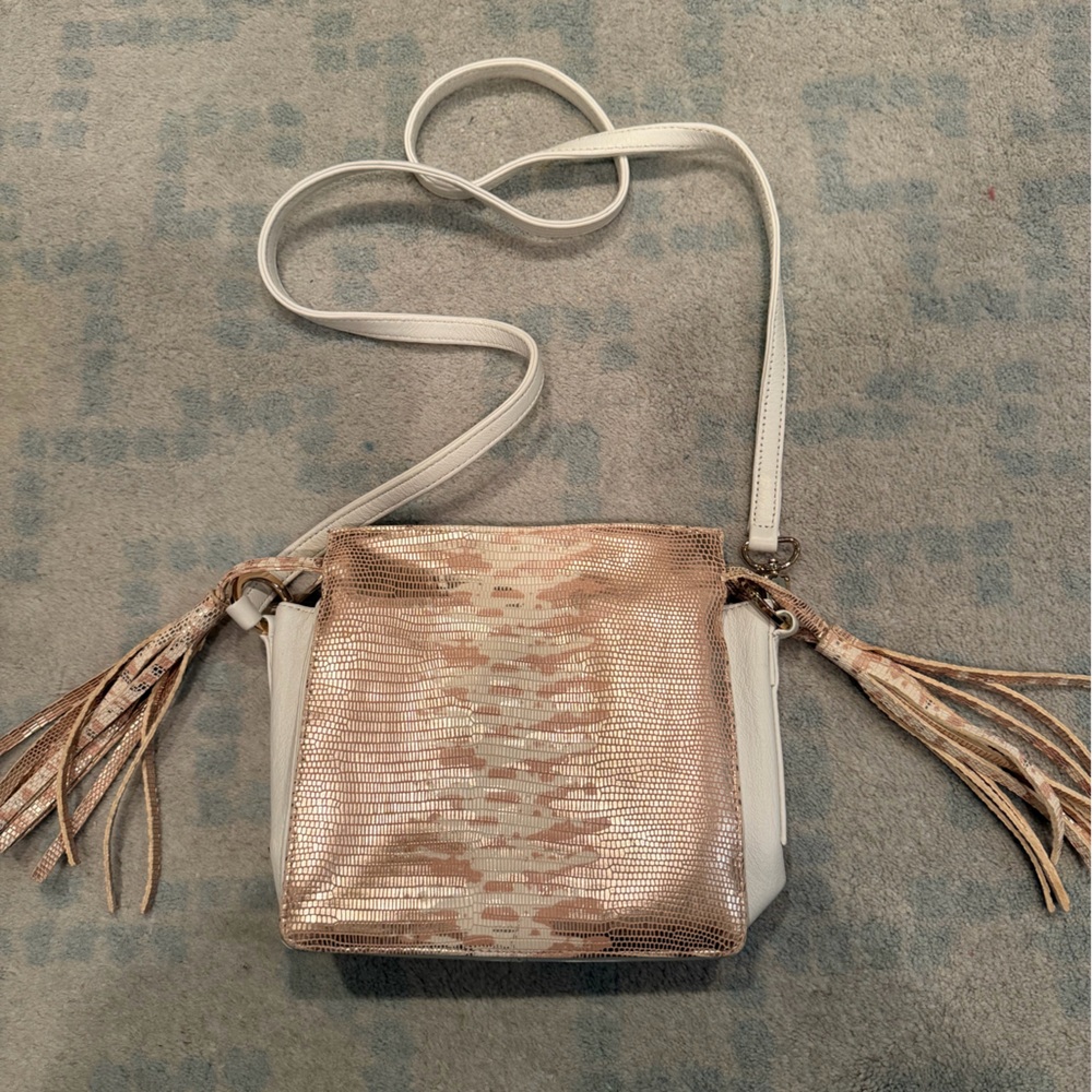 Chic Metallic Crossbody Bag with Tassels